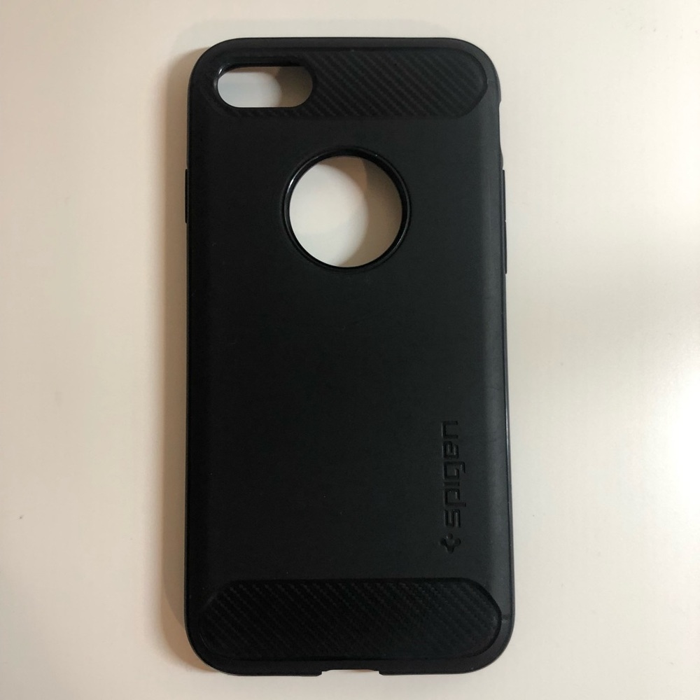 iPhone 7 Spigen Case